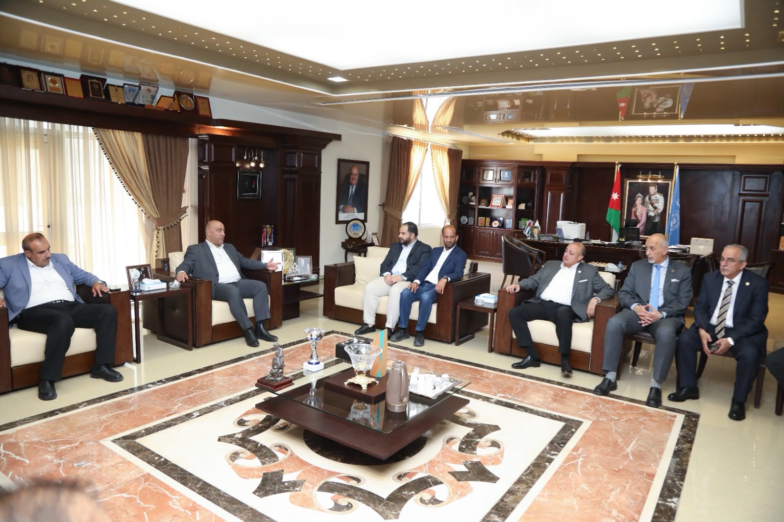 Madar Al-Saa Images 0.22443969602726654