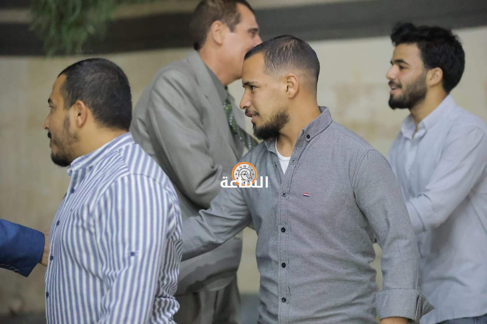 Madar Al-Saa Images 0.4235886054261022