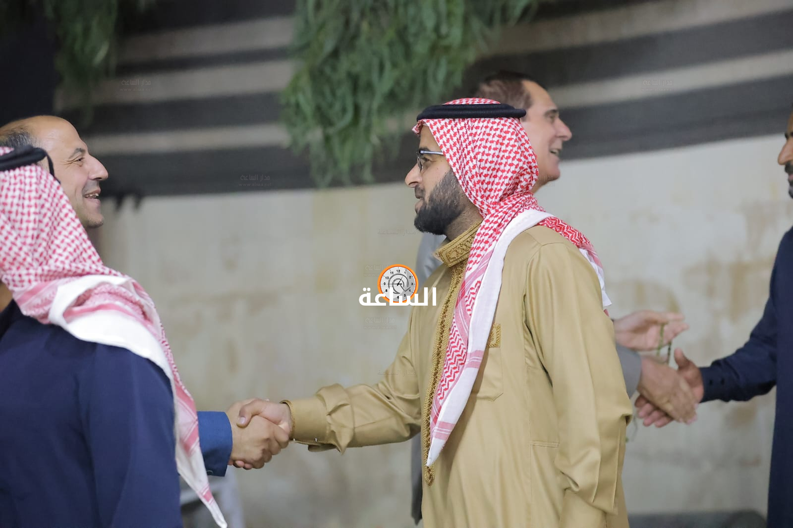Madar Al-Saa Images 0.16589099691268538