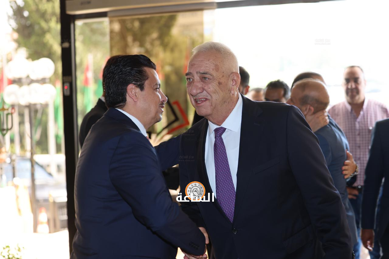 Madar Al-Saa Images 0.5685068272061585