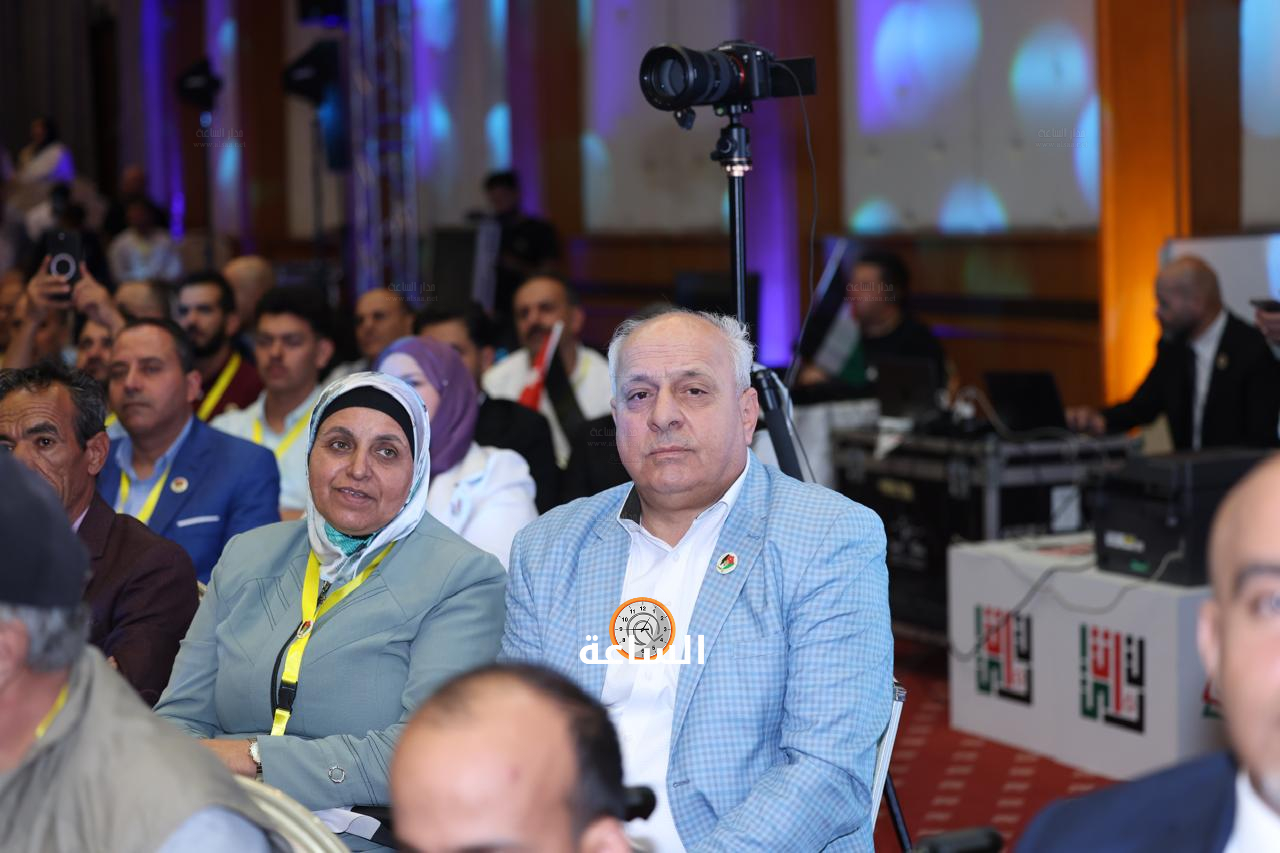 Madar Al-Saa Images 0.3743623623024074