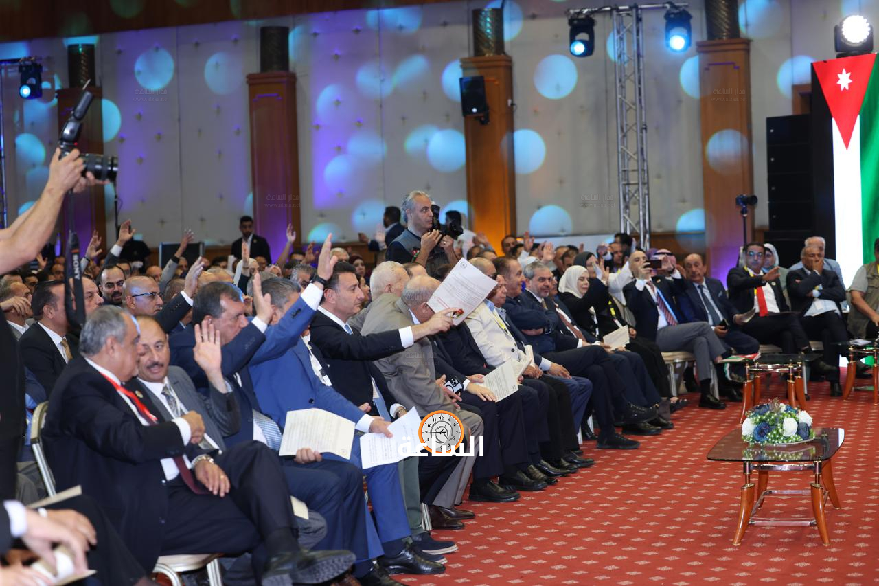 Madar Al-Saa Images 0.9090086116982307
