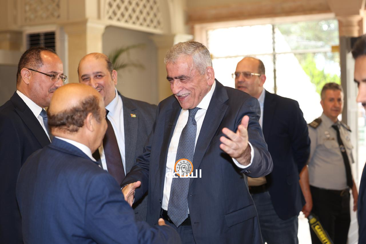 Madar Al-Saa Images 0.8754819449093548