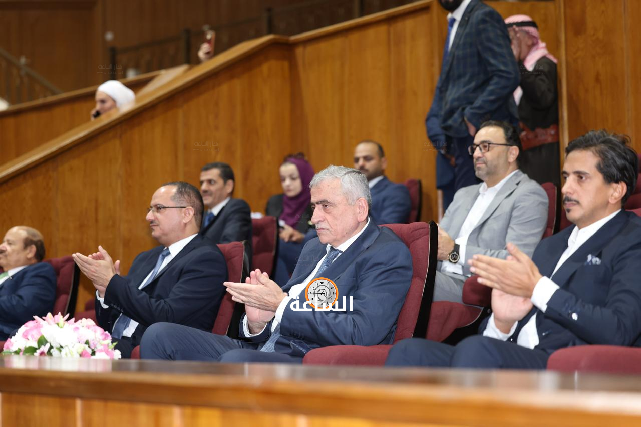 Madar Al-Saa Images 0.7832344401452108