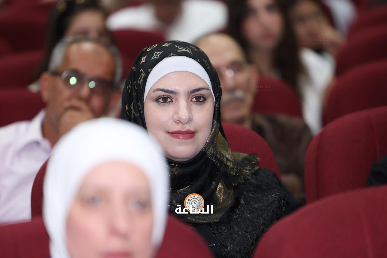 Madar Al-Saa Images 0.4882339207858768