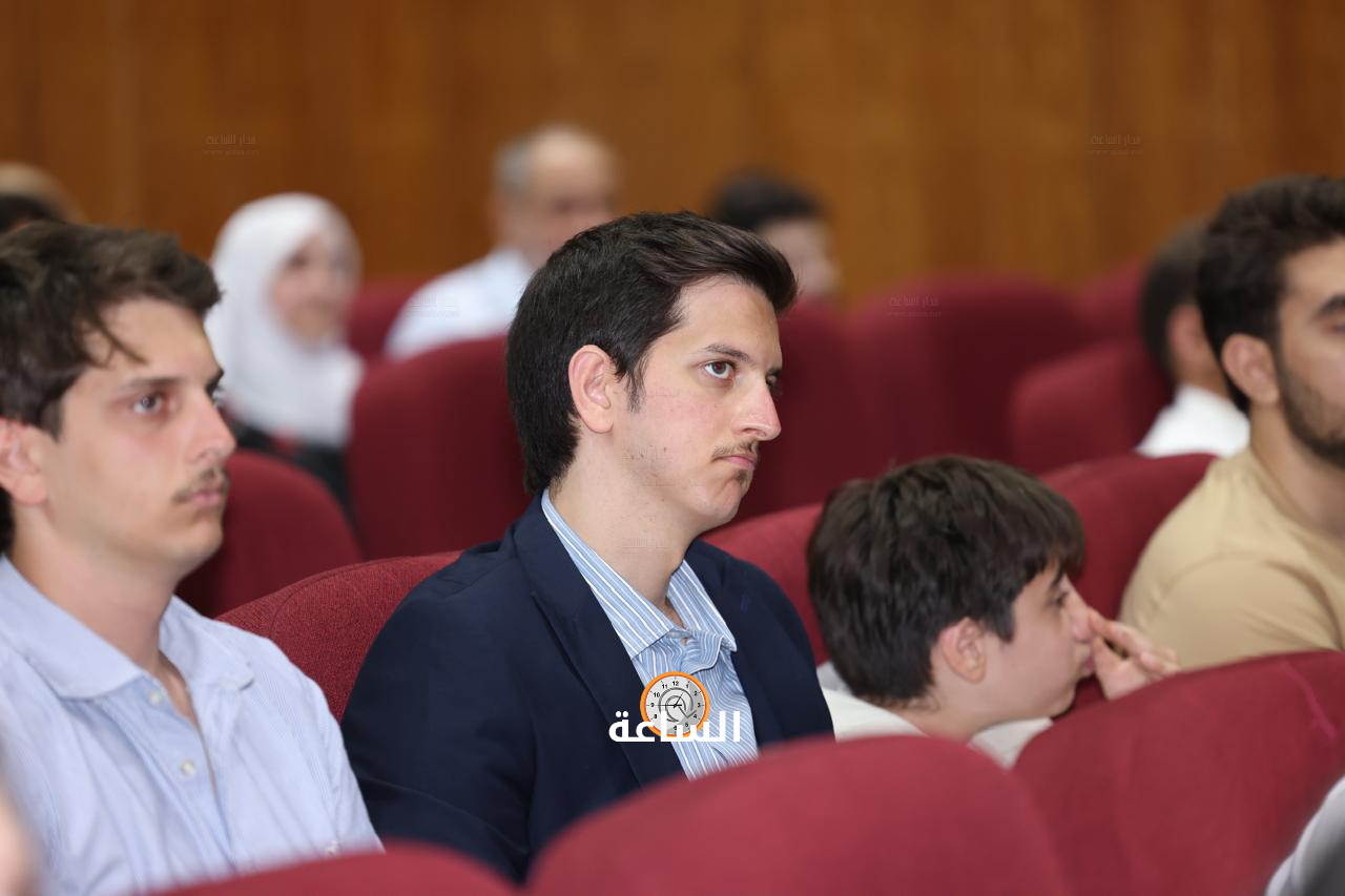 Madar Al-Saa Images 0.5224190443507678