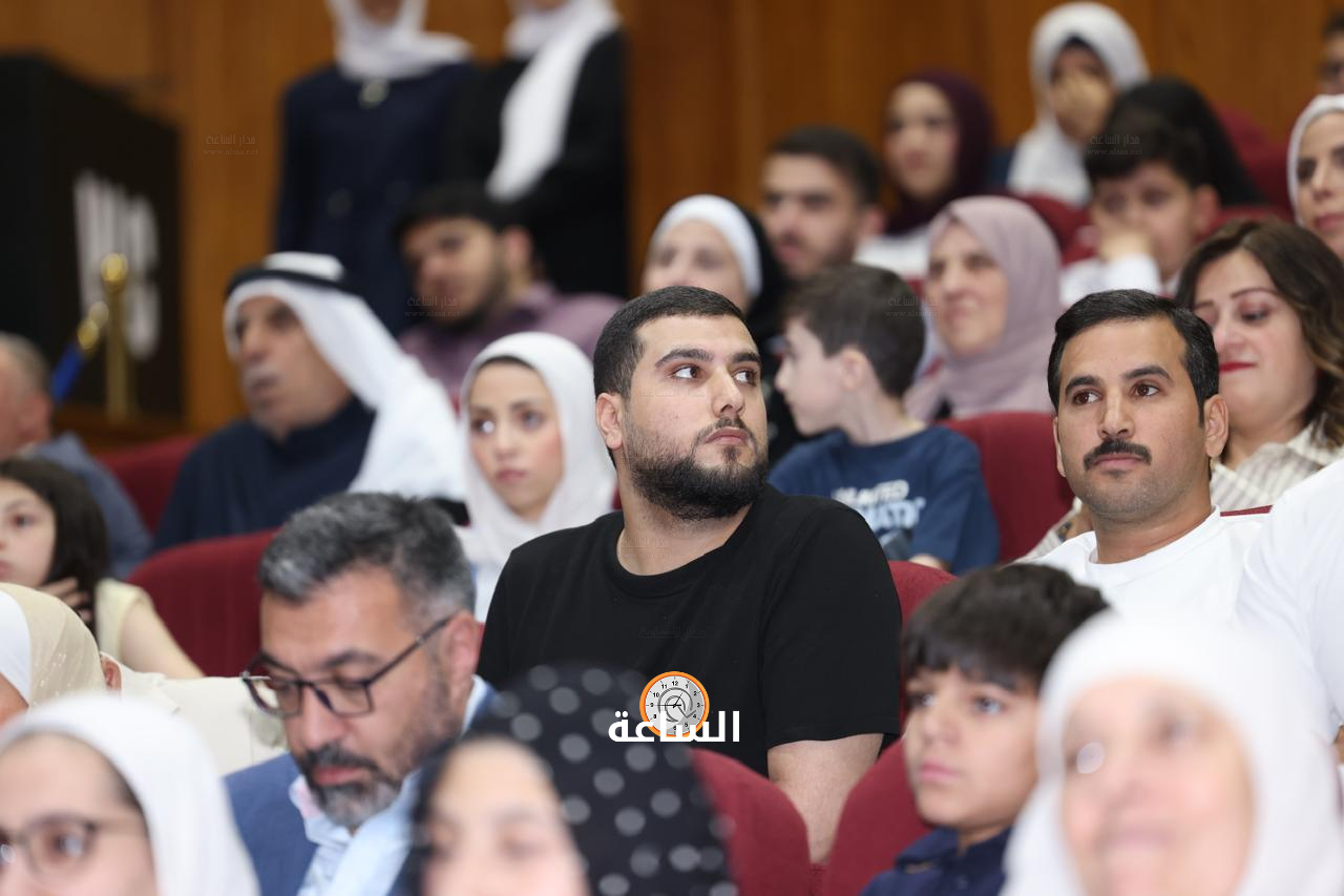 Madar Al-Saa Images 0.2529829458186248