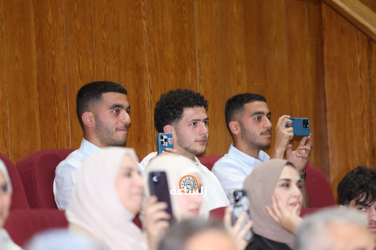 Madar Al-Saa Images 0.06740690357350676