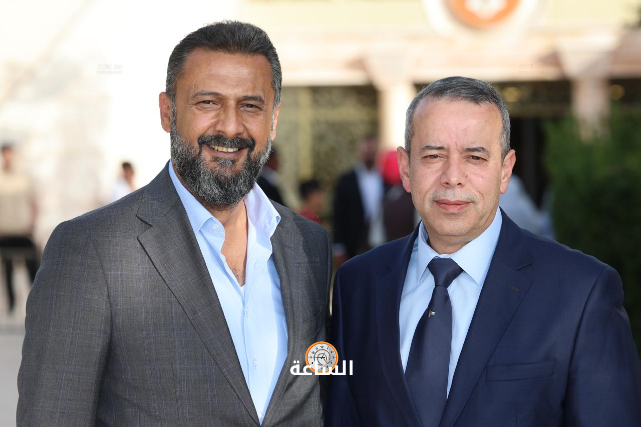 Madar Al-Saa Images 0.7493710198838862