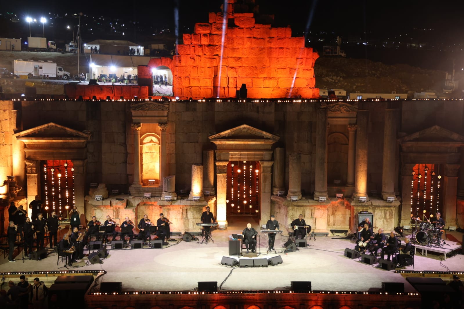 Madar Al-Saa Images 0.5937249022637693
