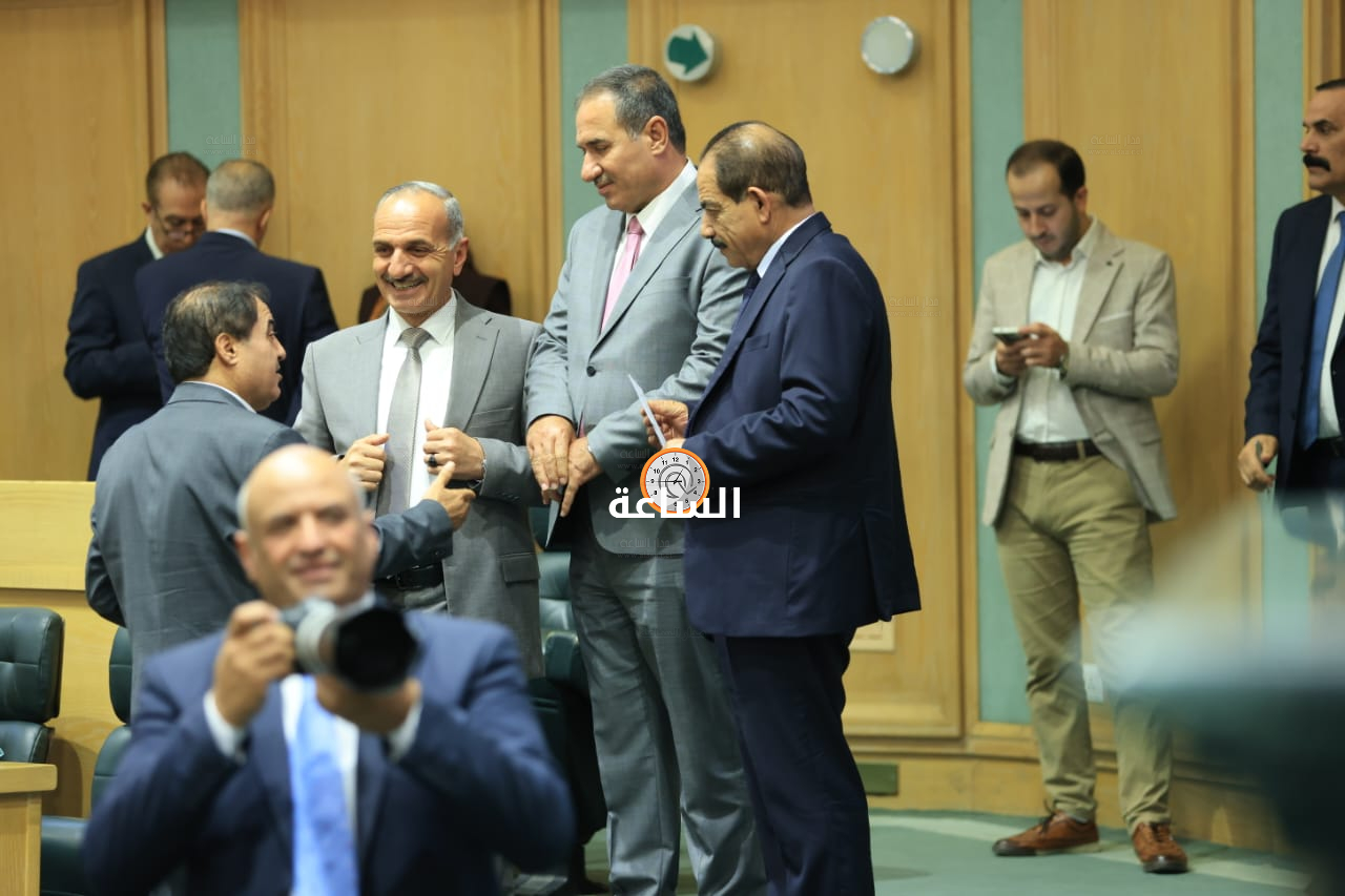 Madar Al-Saa Images 0.4726062021959371