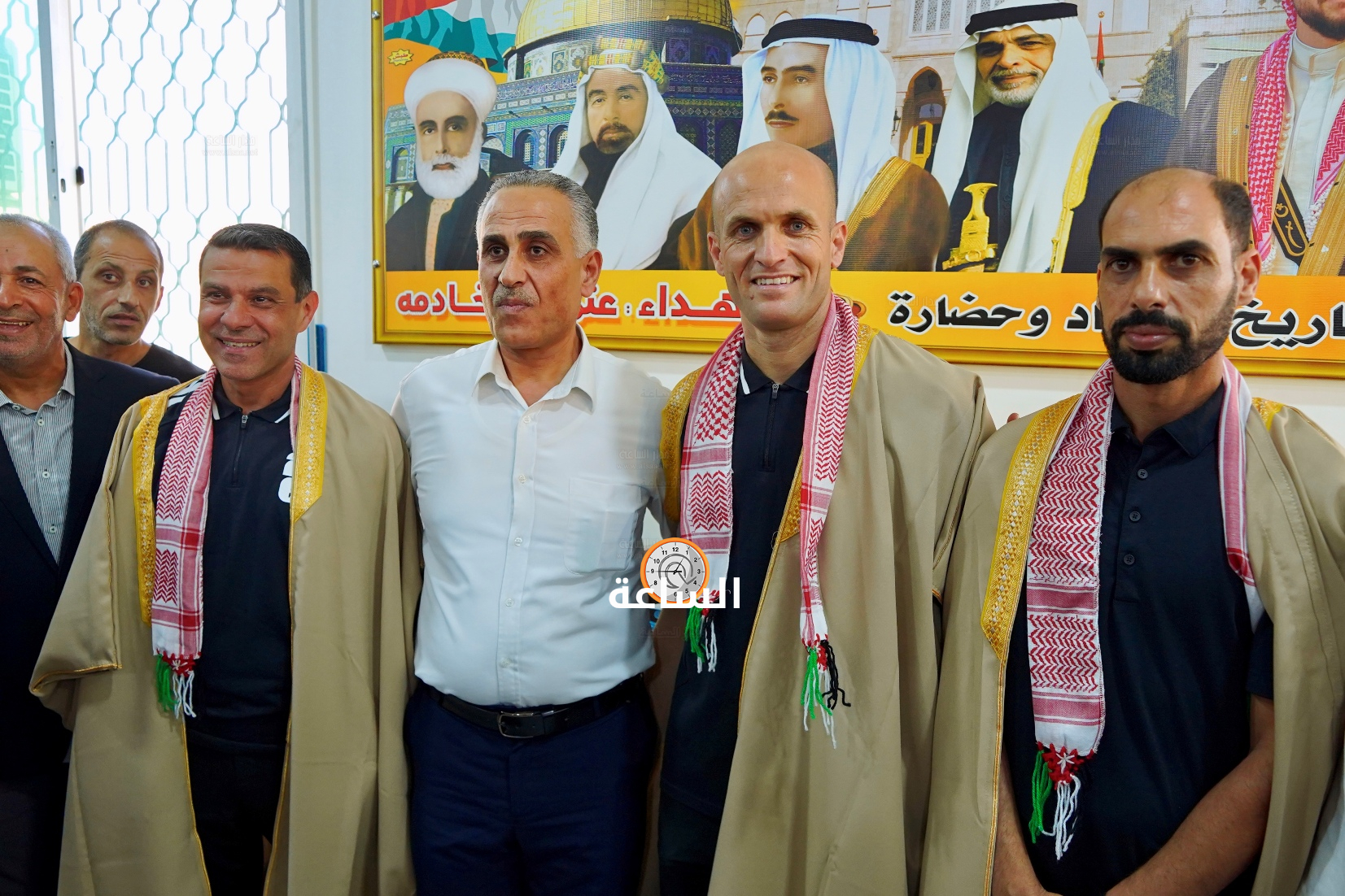 Madar Al-Saa Images 0.8295718525602491