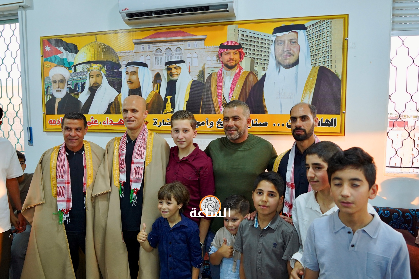 Madar Al-Saa Images 0.9626198092854076