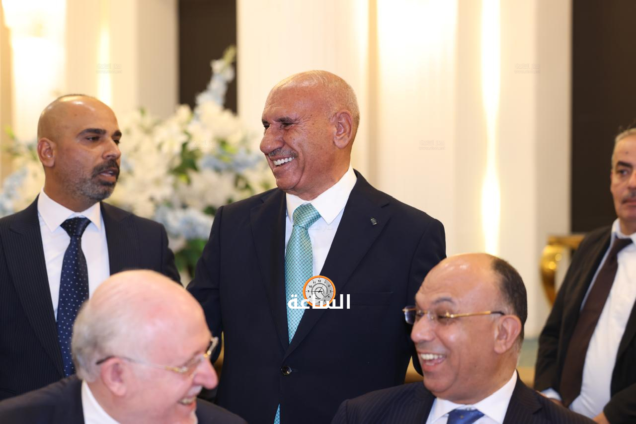 Madar Al-Saa Images 0.16053051594778867