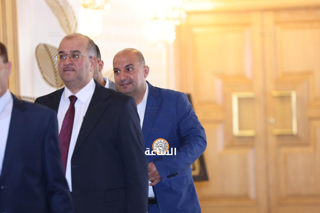 Madar Al-Saa Images 0.839295744951359