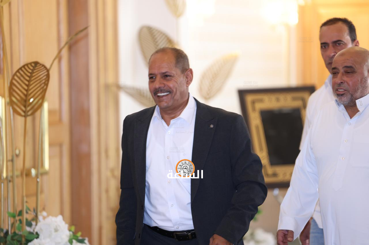 Madar Al-Saa Images 0.8224417140948139