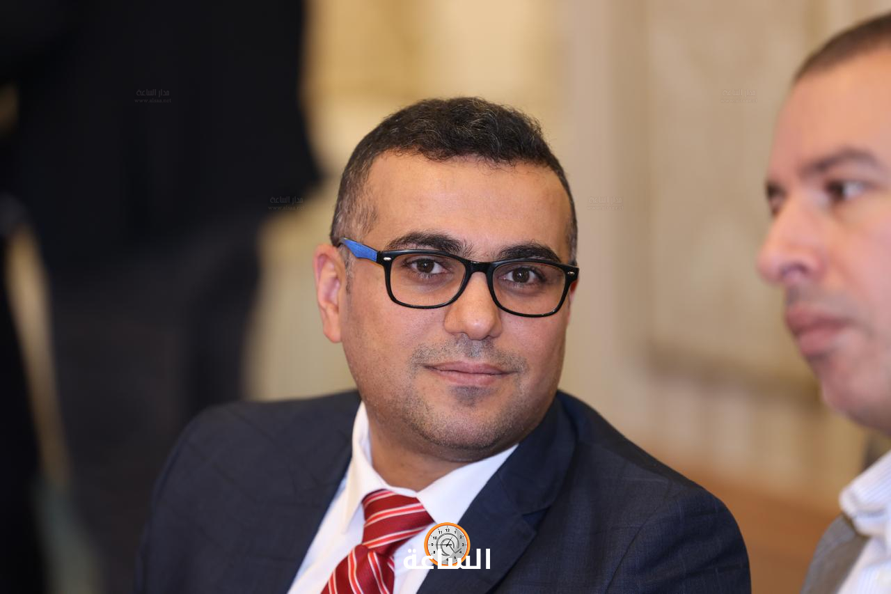 Madar Al-Saa Images 0.6376752858605689