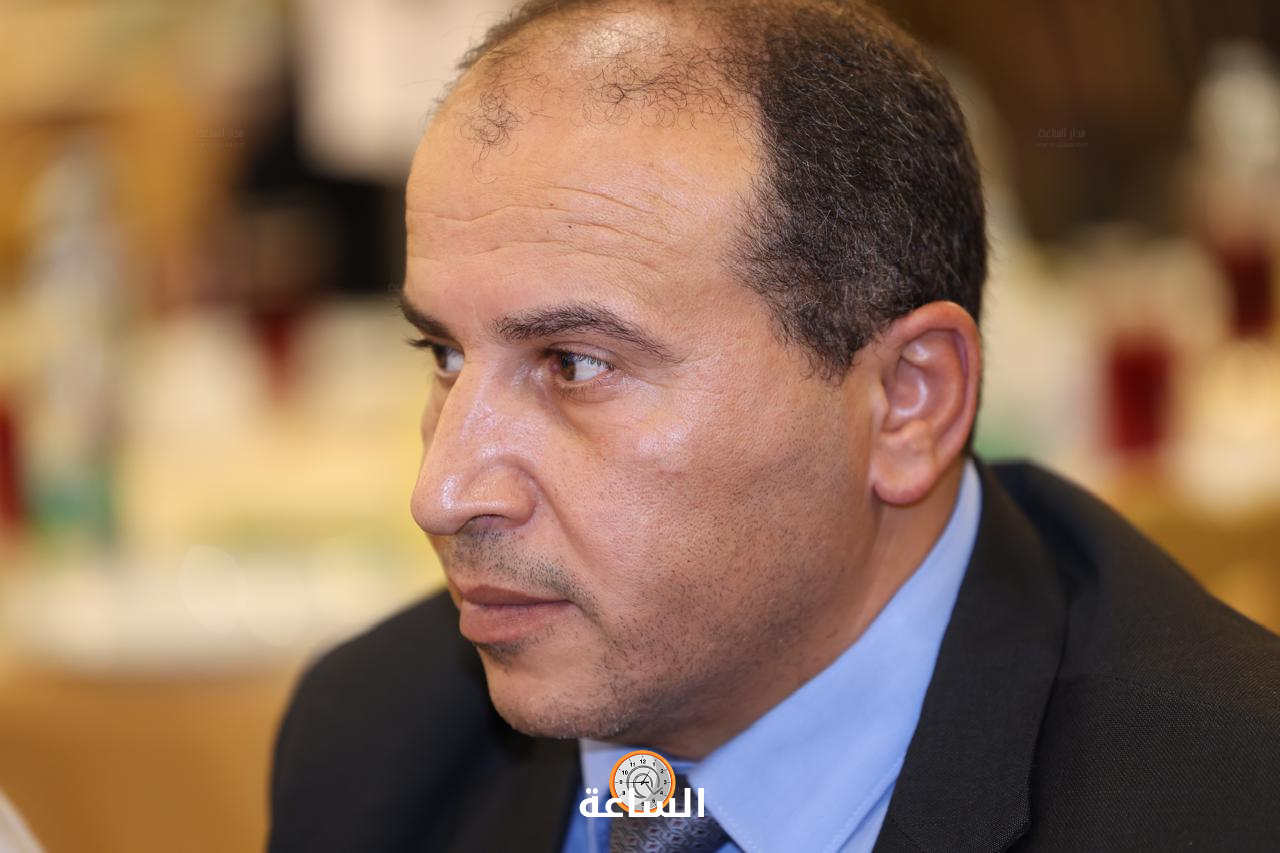 Madar Al-Saa Images 0.49339118435052676