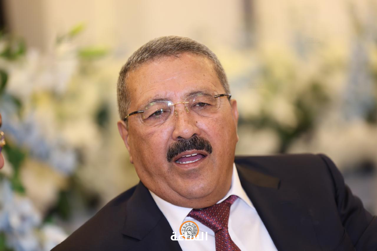 Madar Al-Saa Images 0.07840212476246589