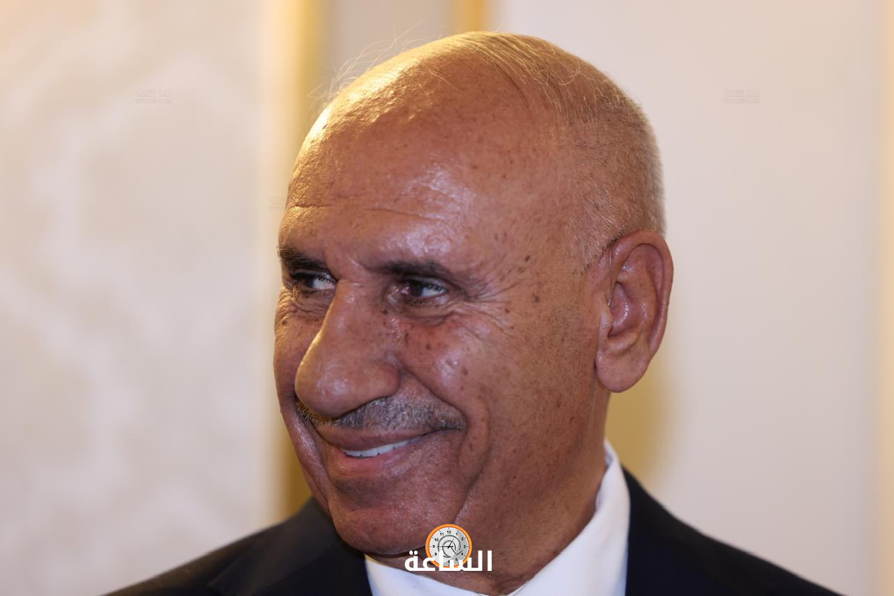 Madar Al-Saa Images 0.14463644608117177