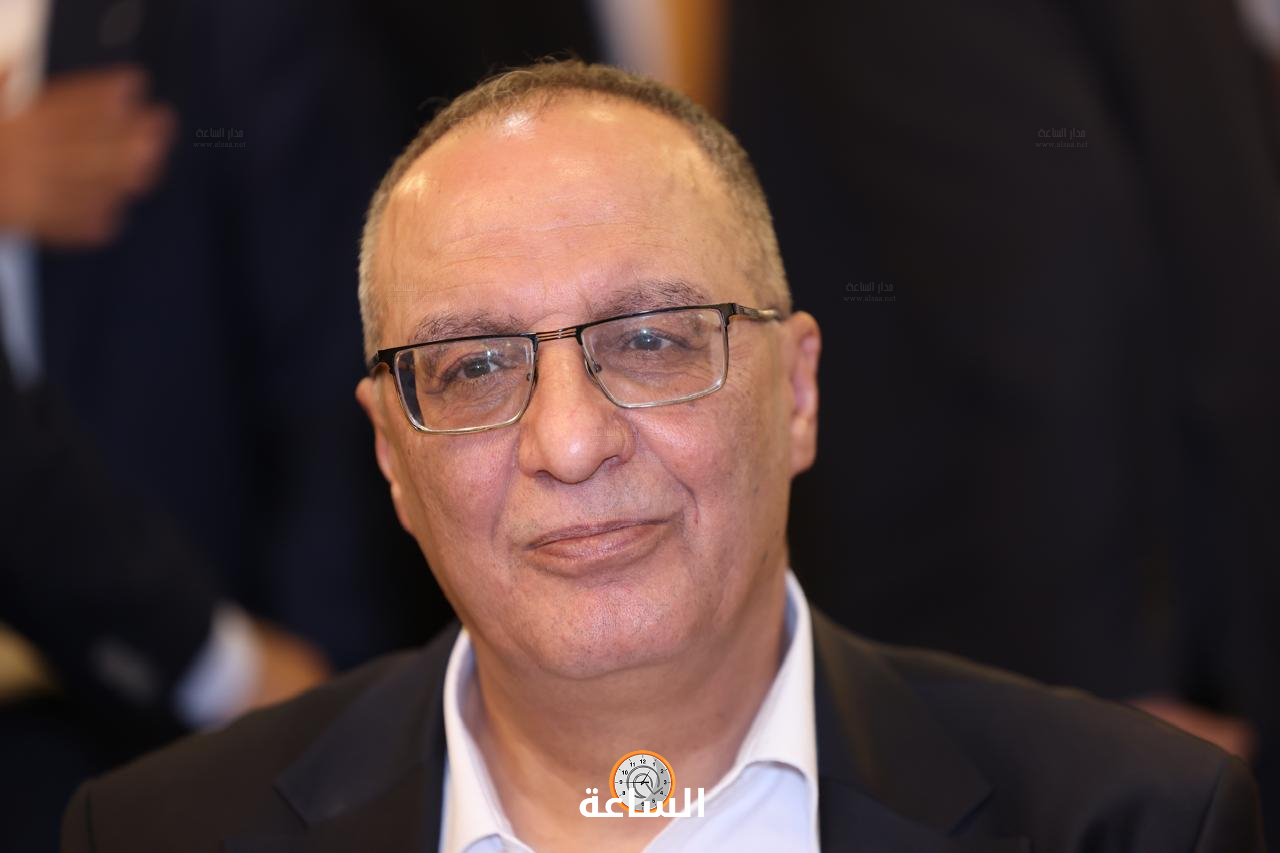 Madar Al-Saa Images 0.1553964005339703