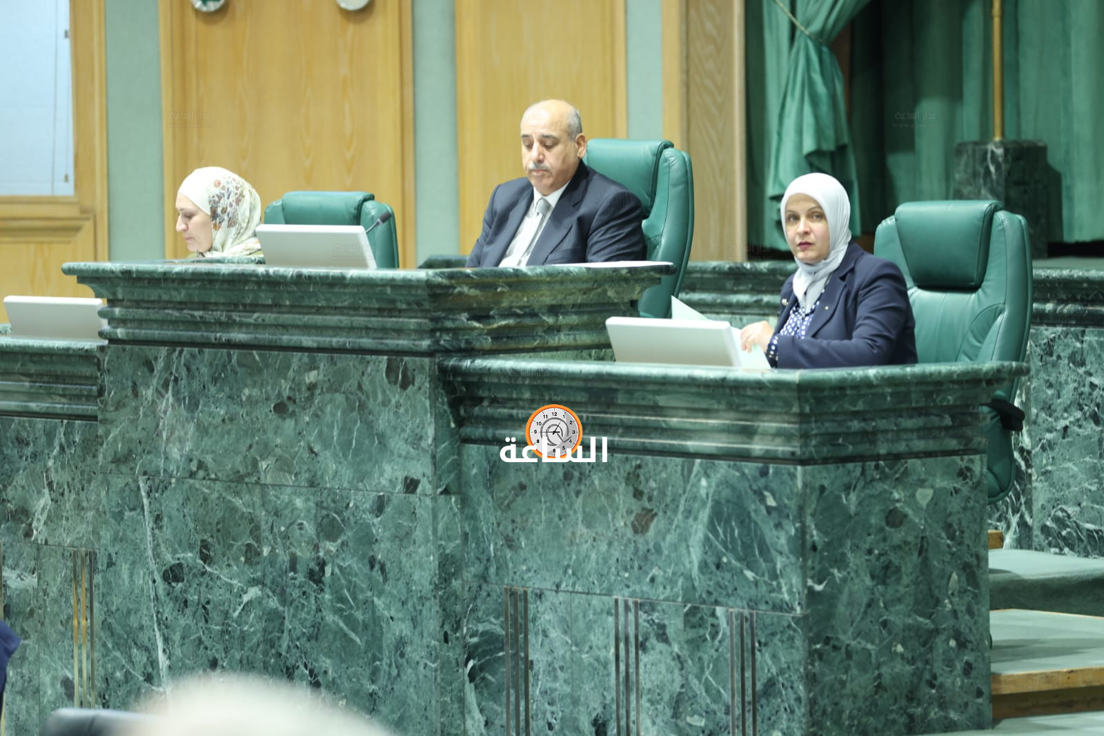 Madar Al-Saa Images 0.2615543279342548