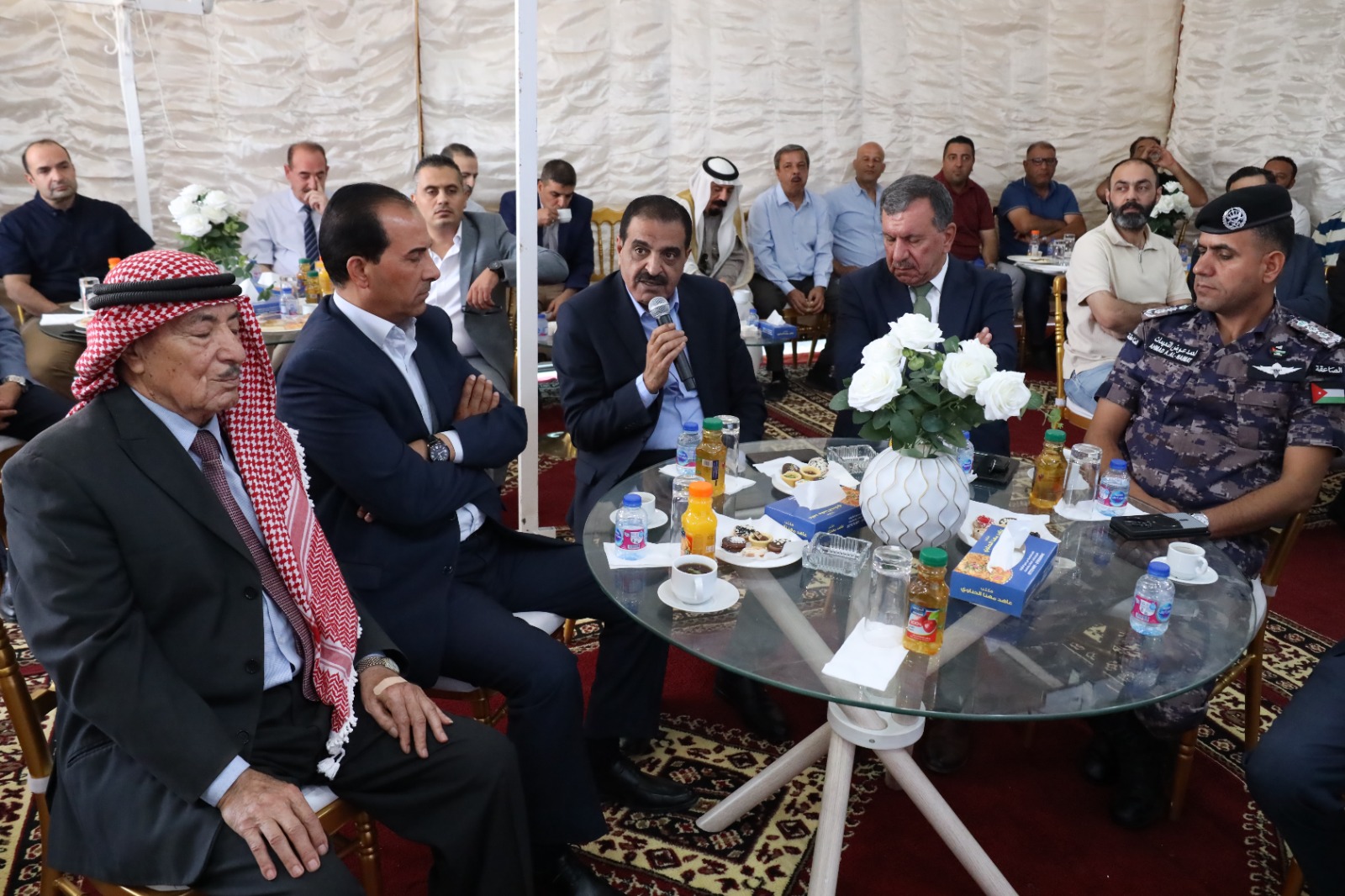 Madar Al-Saa Images 0.14305787960342886