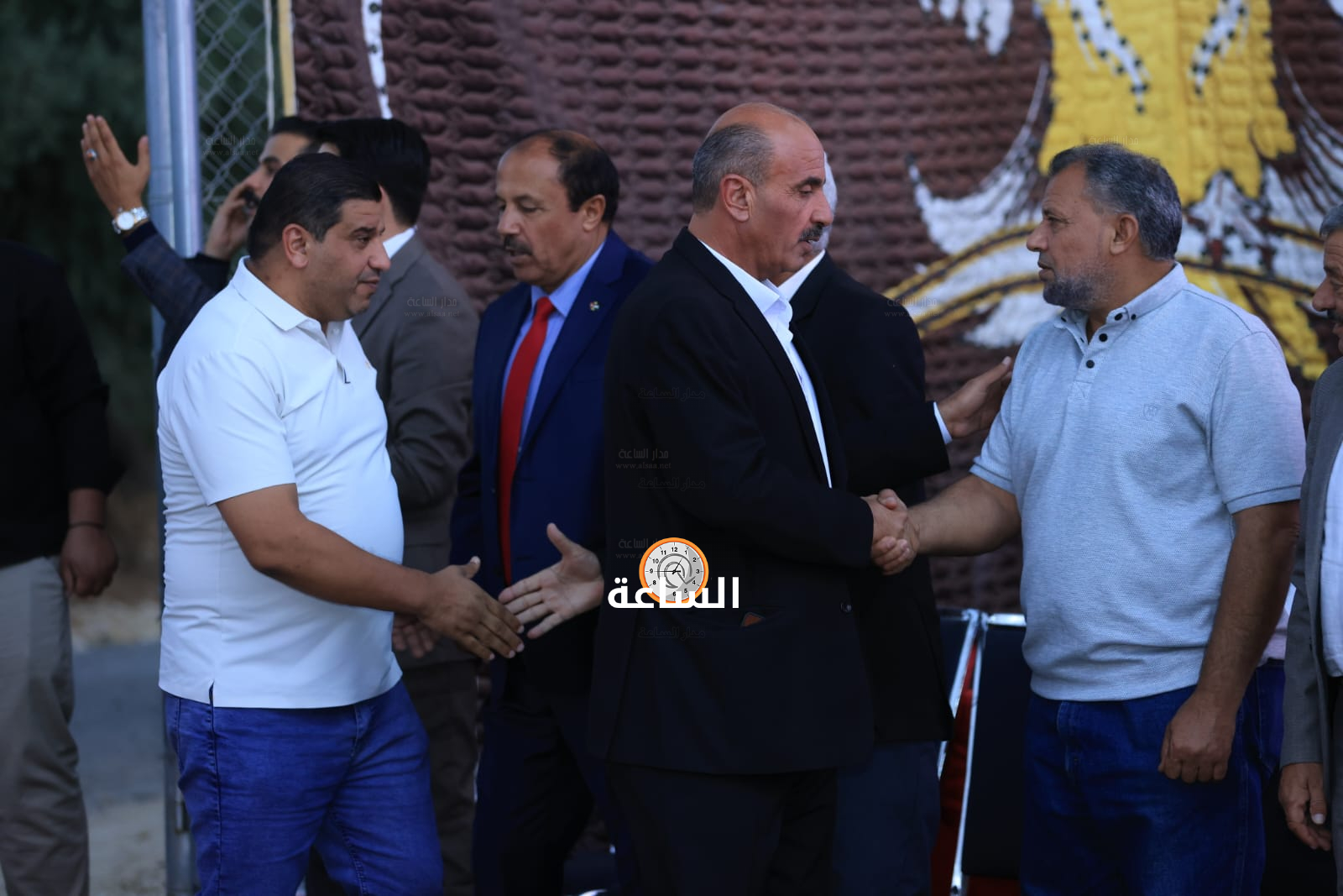 Madar Al-Saa Images 0.9150341848802942