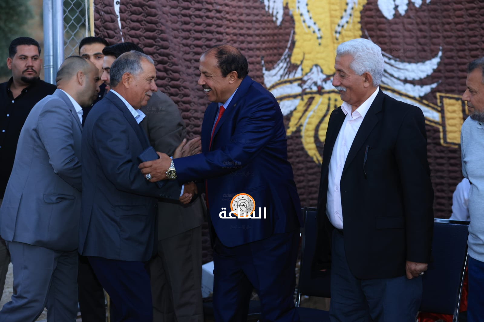Madar Al-Saa Images 0.716599549574354