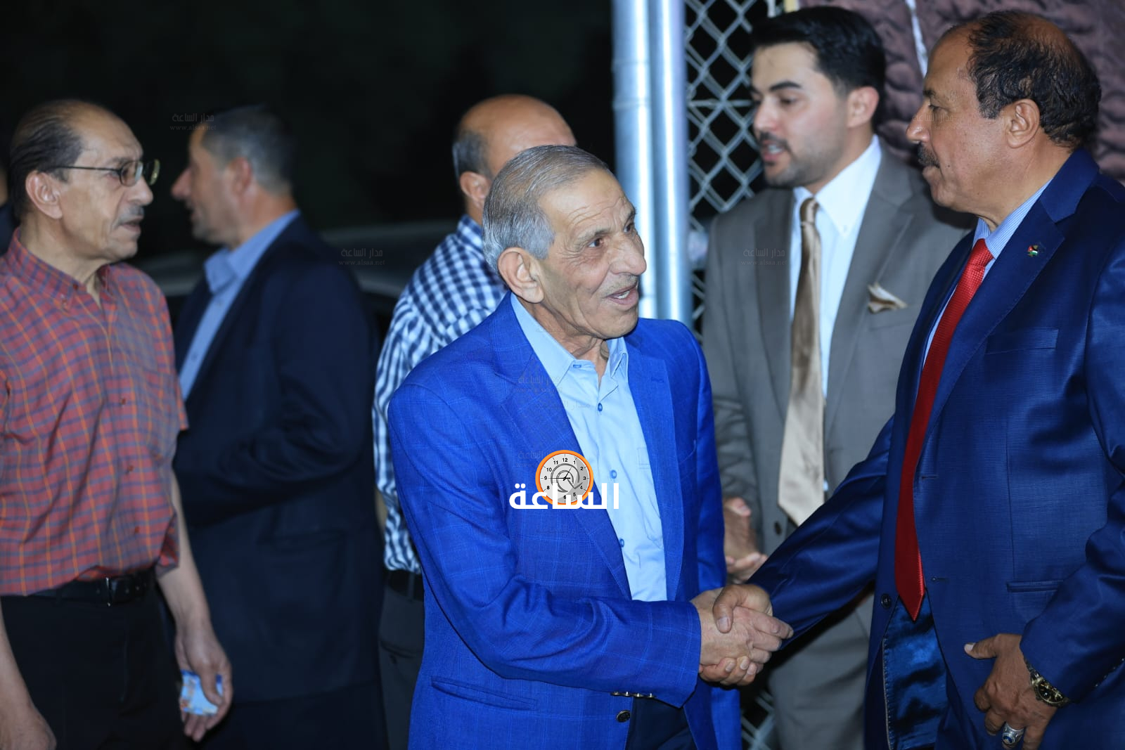 Madar Al-Saa Images 0.3746736860336579