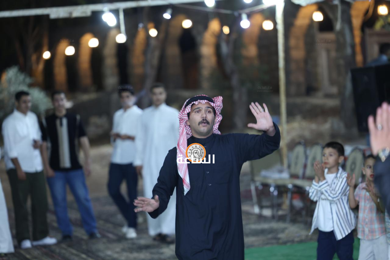 Madar Al-Saa Images 0.33376193313658997