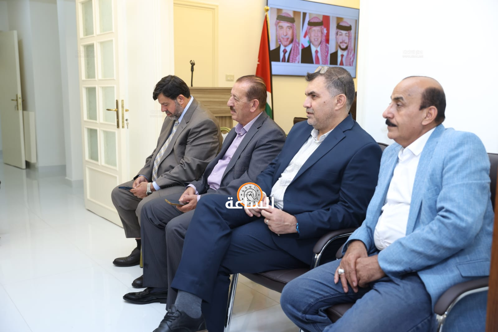 Madar Al-Saa Images 0.31029877142071083