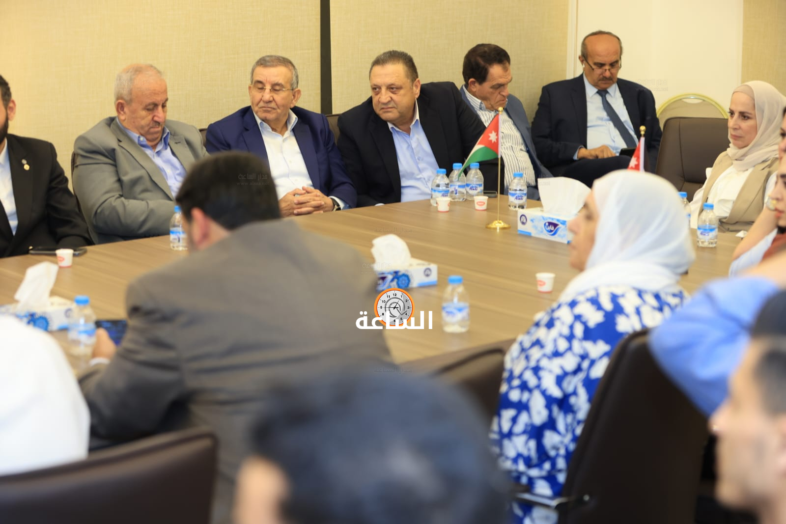 Madar Al-Saa Images 0.7738971618902597