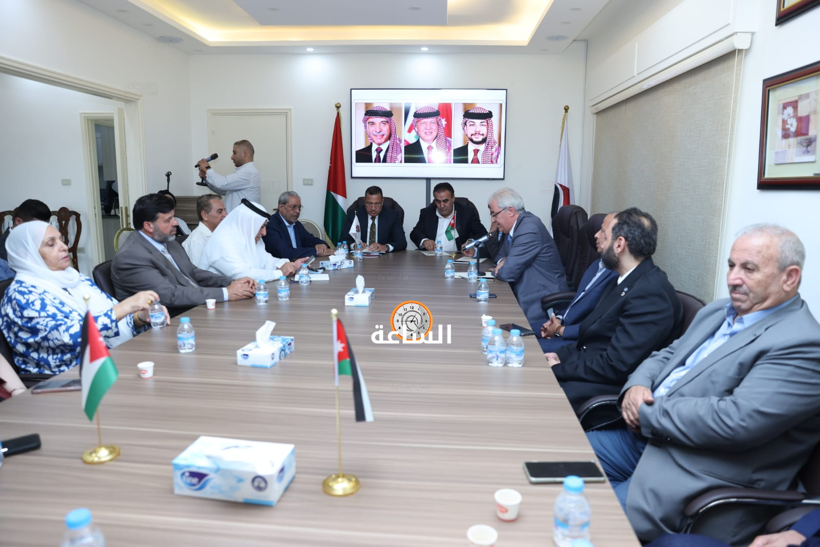 Madar Al-Saa Images 0.4090565751120715