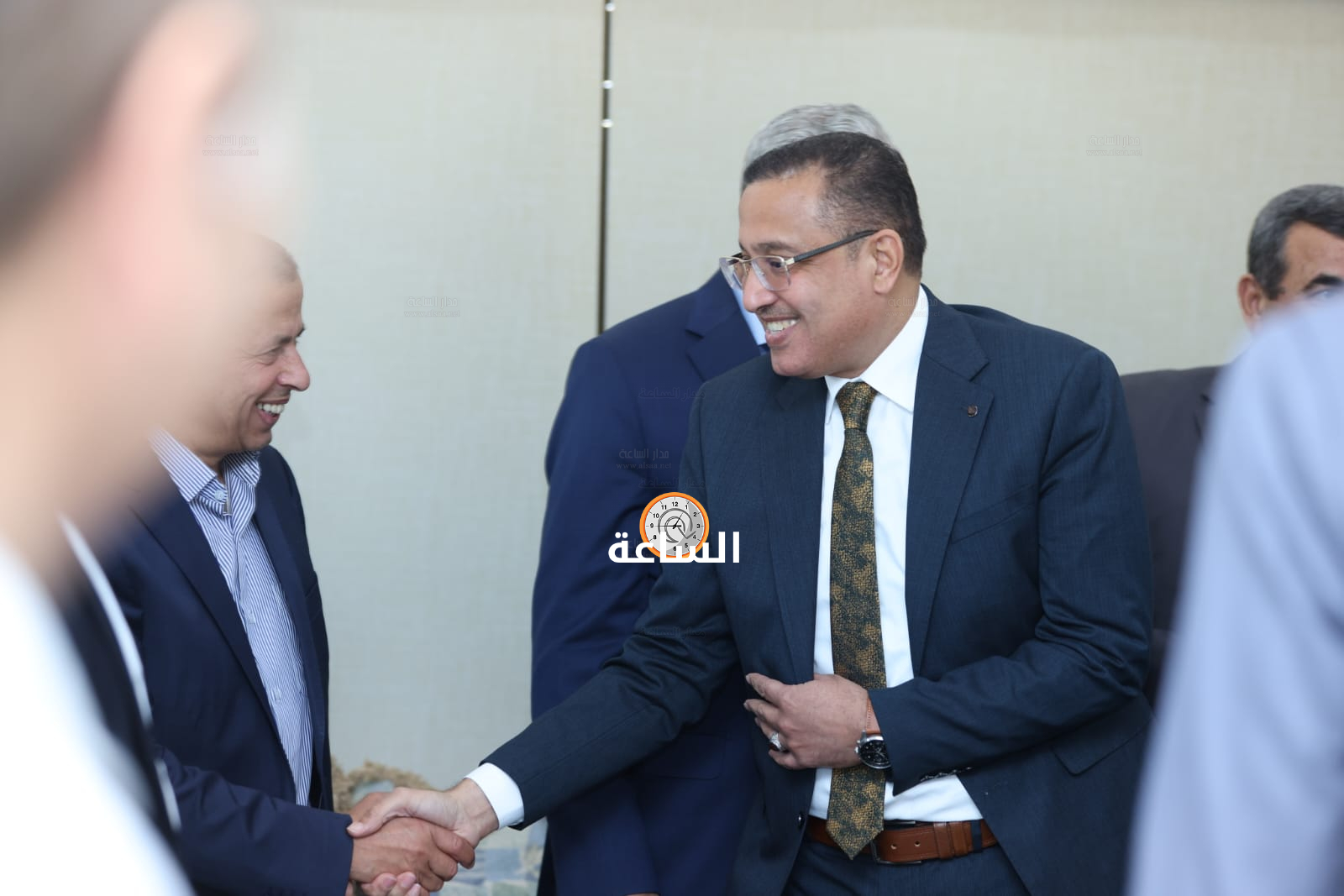 Madar Al-Saa Images 0.5097155135303569