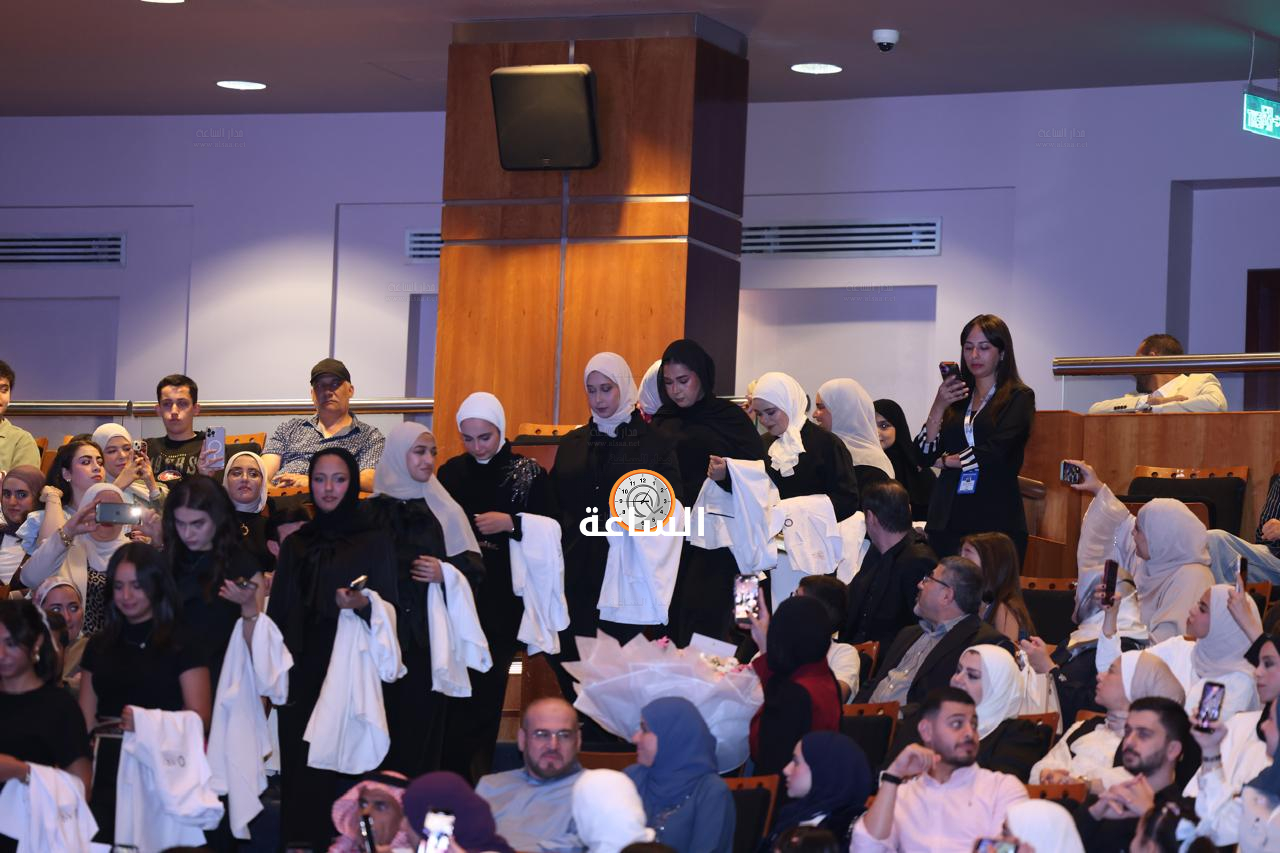 Madar Al-Saa Images 0.09834334857515714