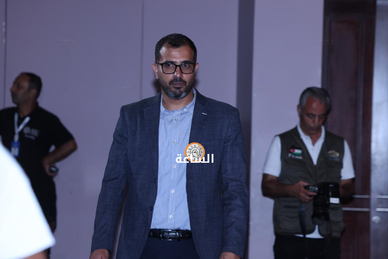 Madar Al-Saa Images 0.04991445282458462