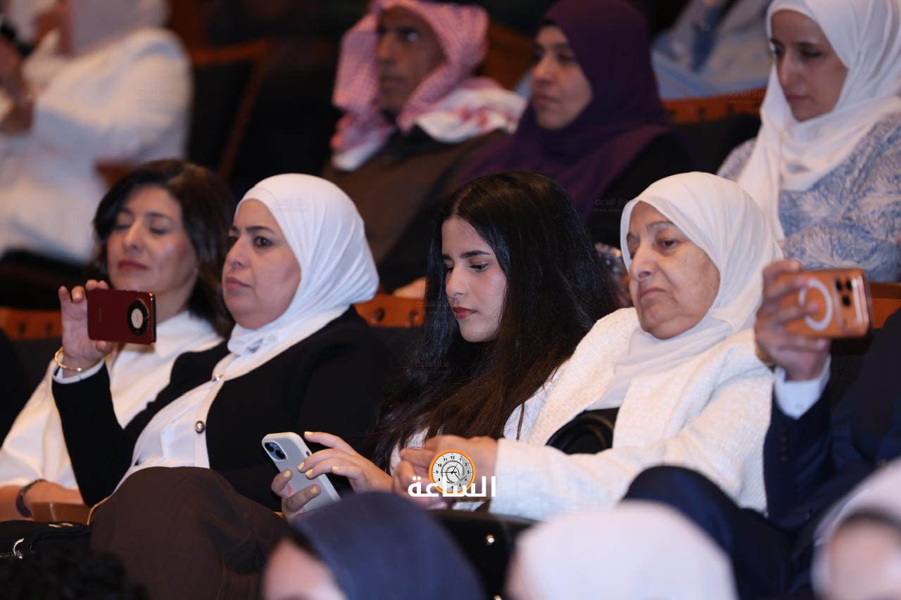 Madar Al-Saa Images 0.6563599860820978
