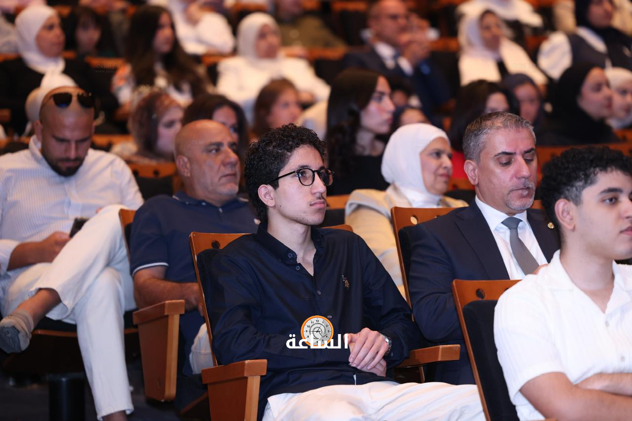 Madar Al-Saa Images 0.02094798600502179