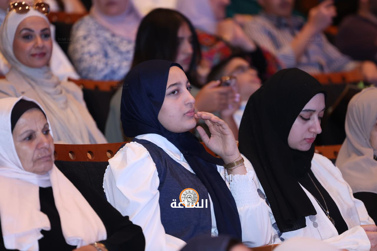 Madar Al-Saa Images 0.9181532961498289