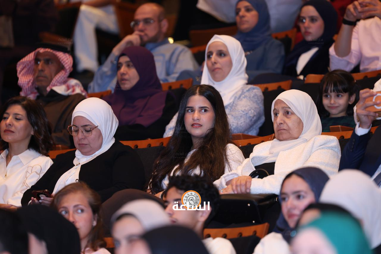 Madar Al-Saa Images 0.49986282283909844