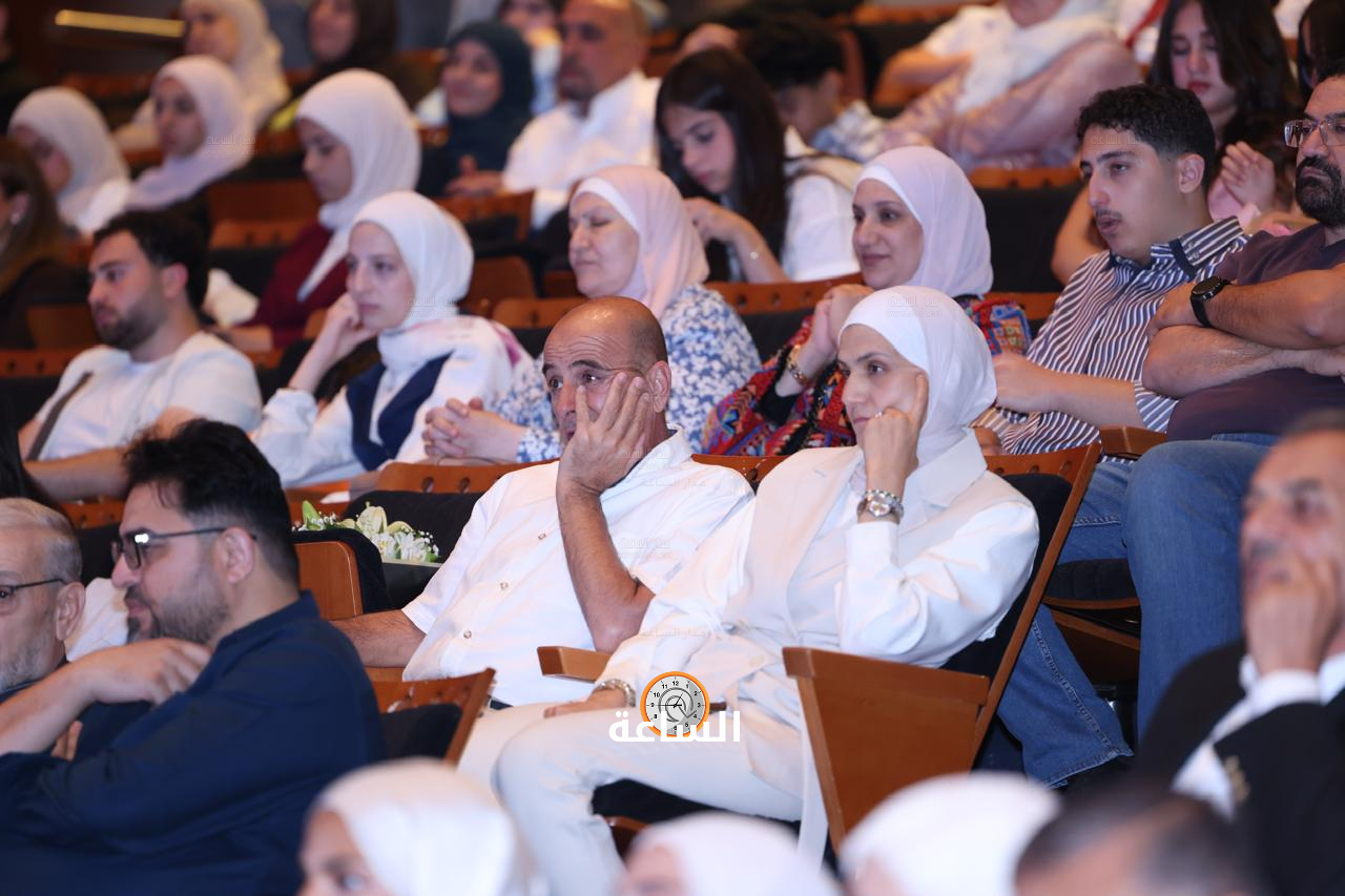 Madar Al-Saa Images 0.4863530274423822
