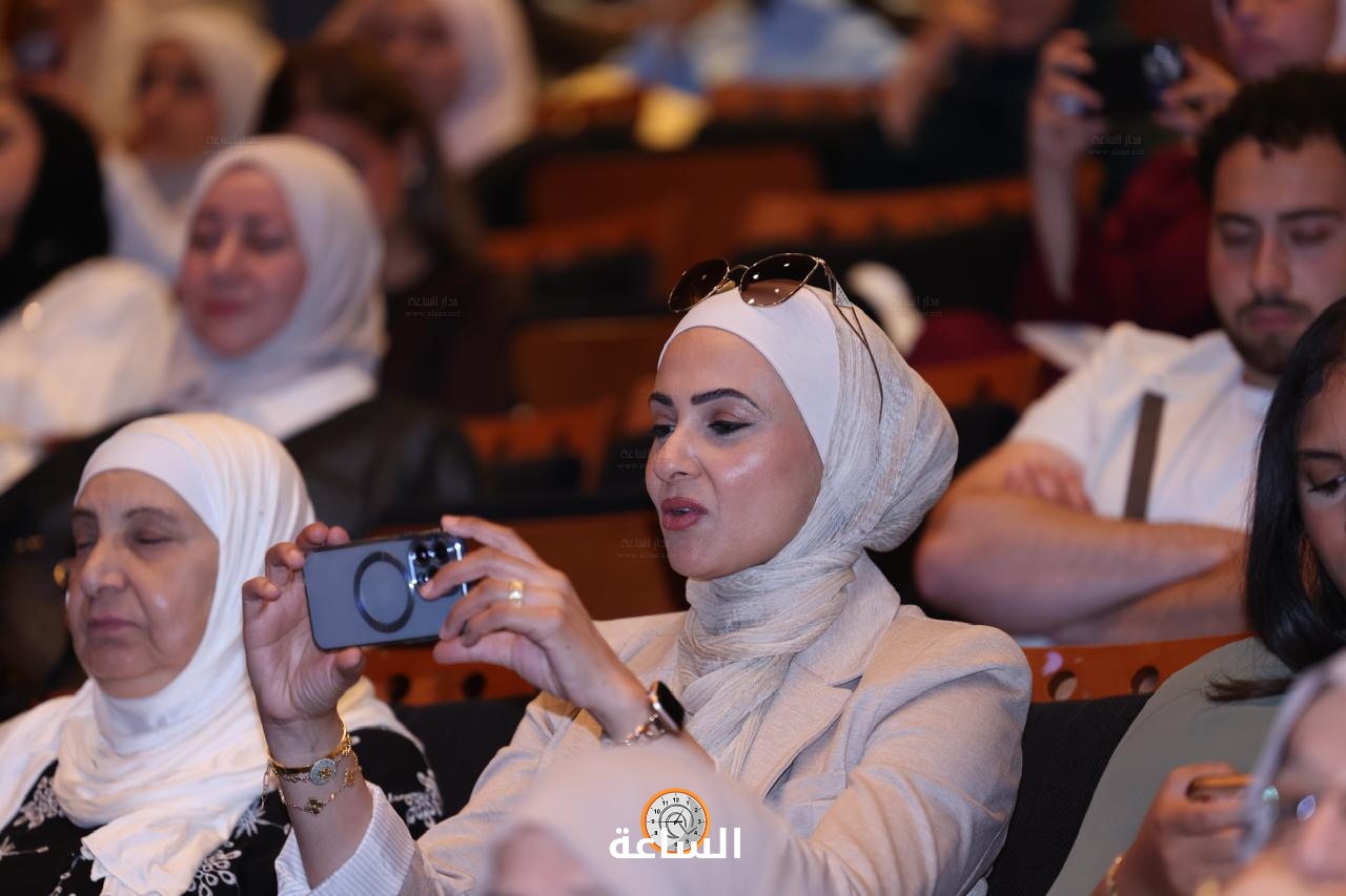 Madar Al-Saa Images 0.16619517980423926