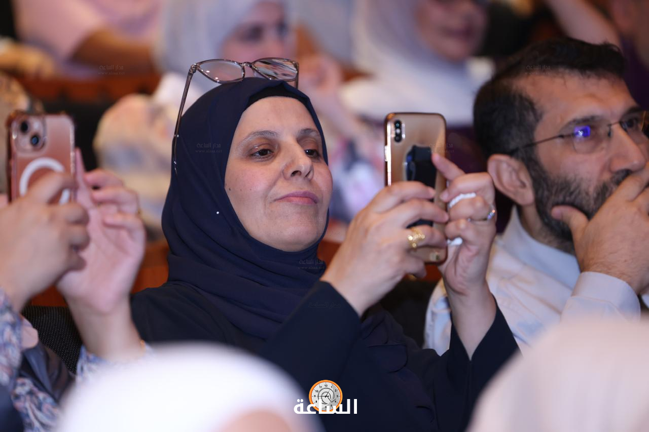 Madar Al-Saa Images 0.6504946594913675