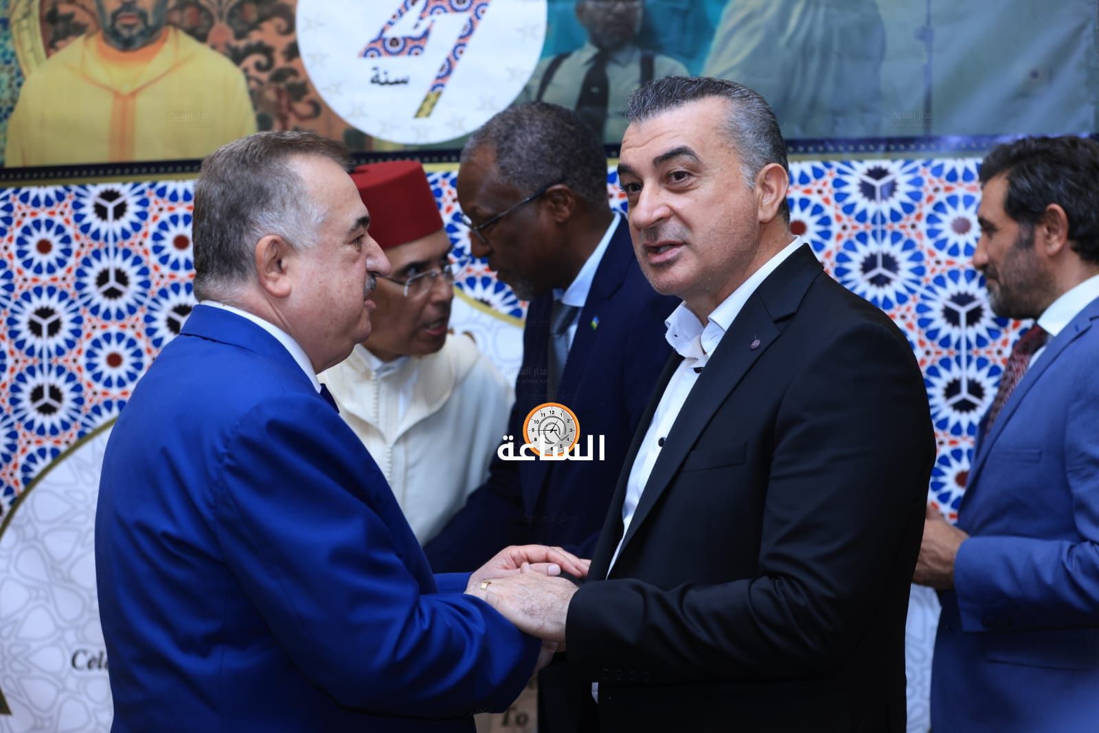 Madar Al-Saa Images 0.4249775477844012