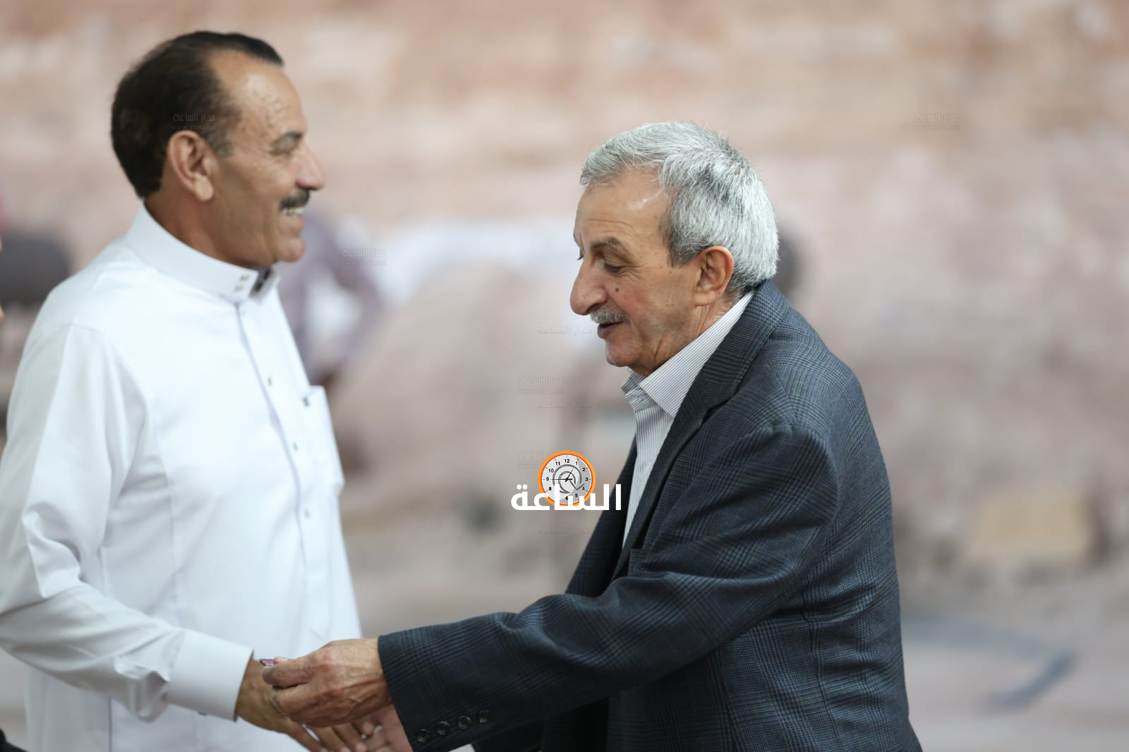 Madar Al-Saa Images 0.3703451815820896