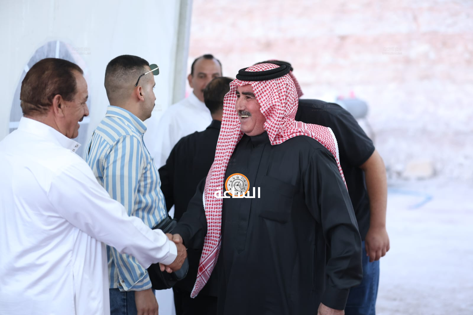 Madar Al-Saa Images 0.6716105106351352
