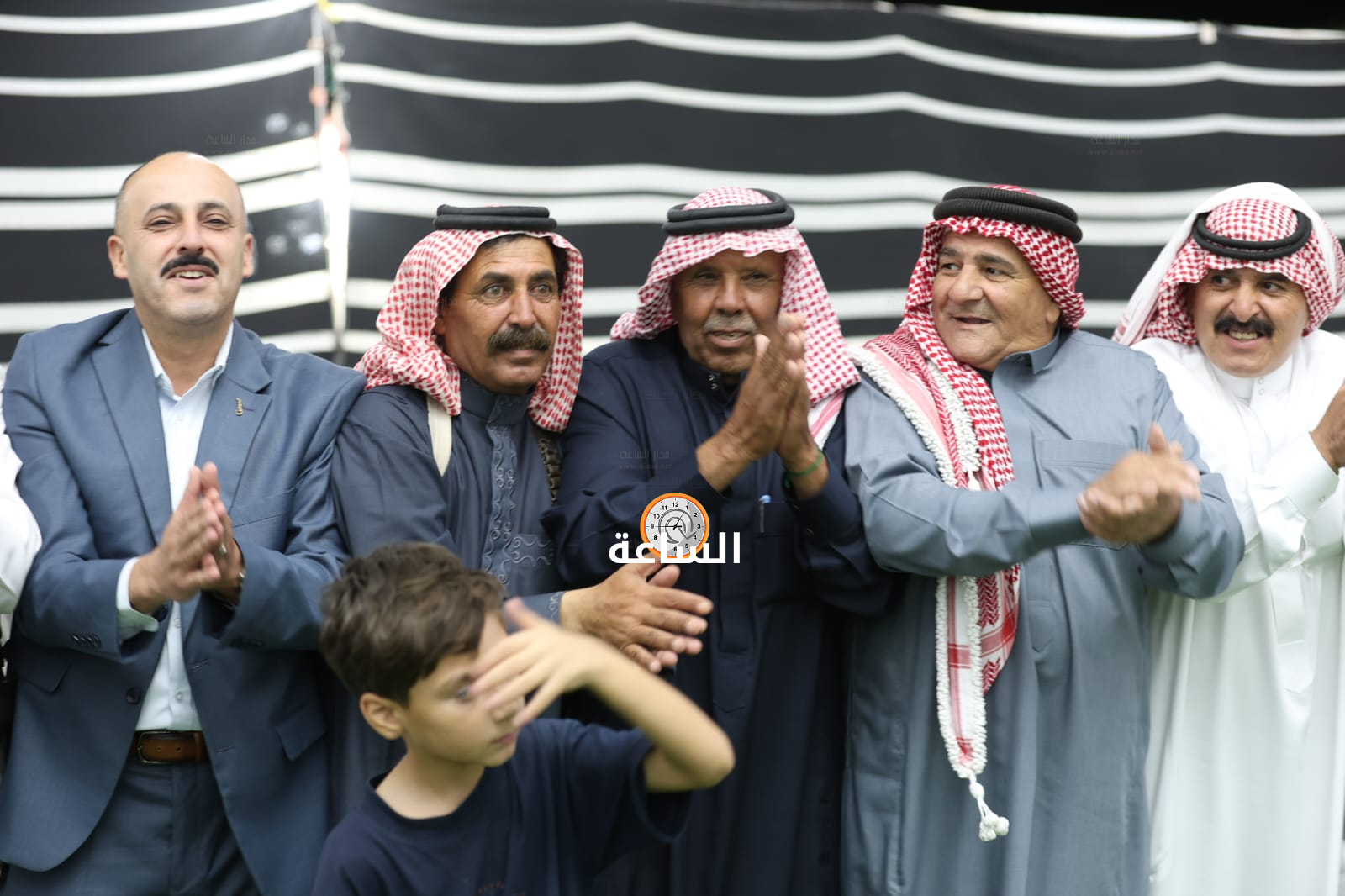 Madar Al-Saa Images 0.3728476844521974