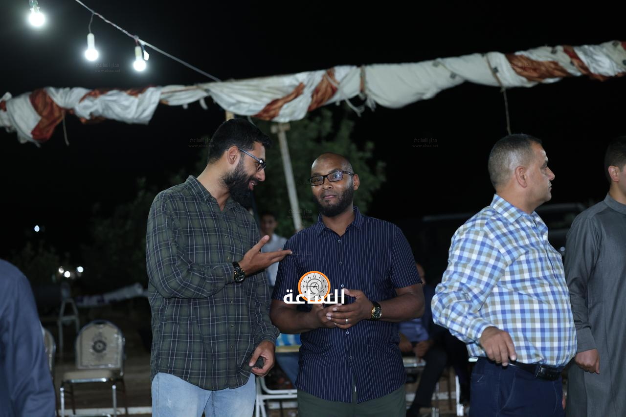 Madar Al-Saa Images 0.22593110823634954