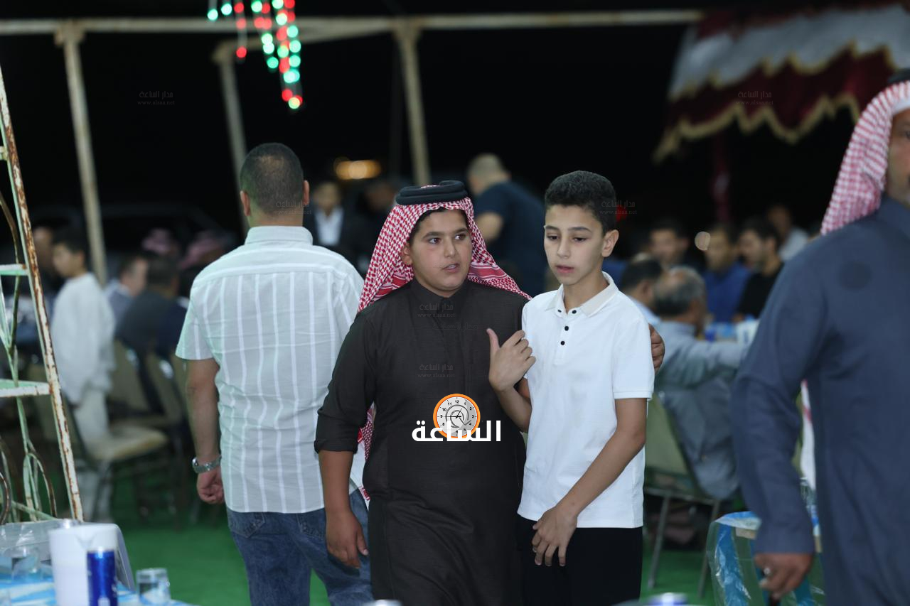 Madar Al-Saa Images 0.8497696832914865